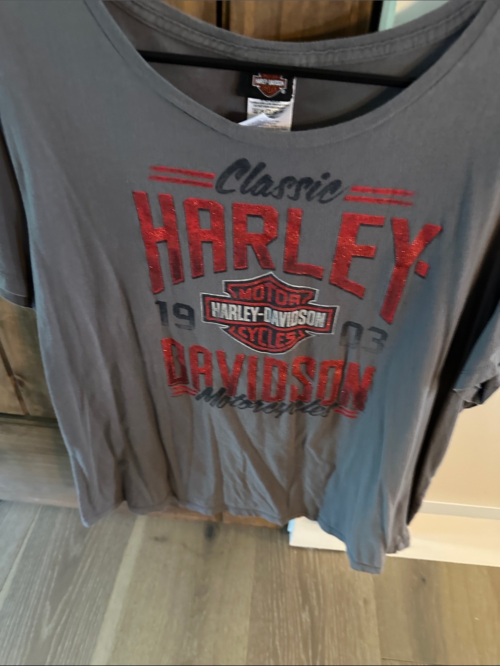Harley-Davidson Gray Tee with Red Logo